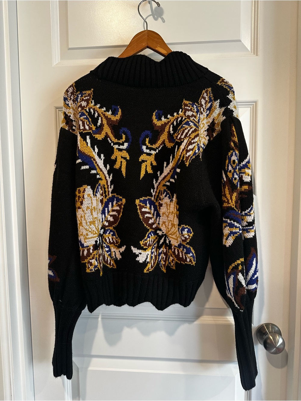 FARM Rio Arabesque Paradise Knit Sweater Black Floral Jacquard Mock Neck XL NWT - Picture 6 of 11